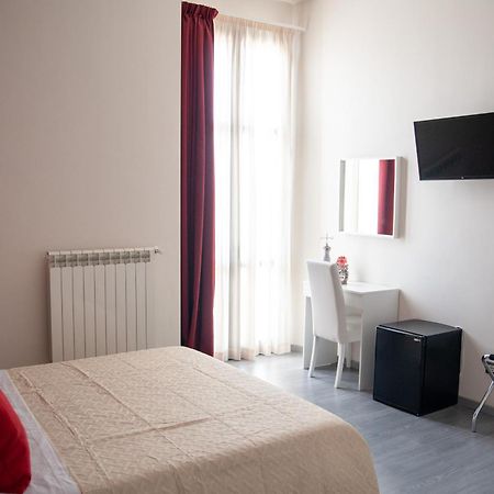 Casa Del Marchese B&B Рипосто Номер фото